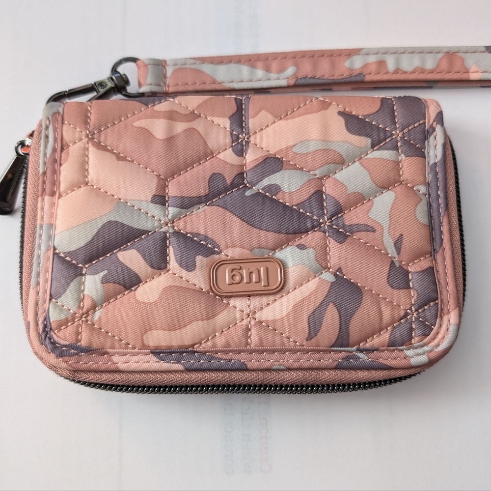 Lug Rodeo Wallet in Camo Rose